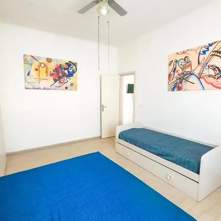 Апартаменты Little Italy