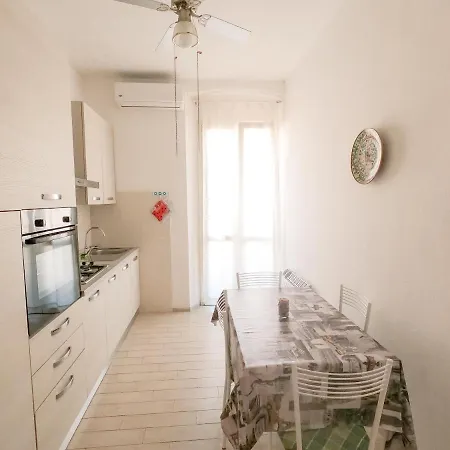 Little Italy * بورتو أتْسورّو